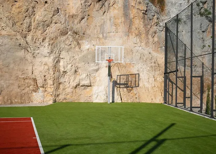 Kuk Oaza Makarska